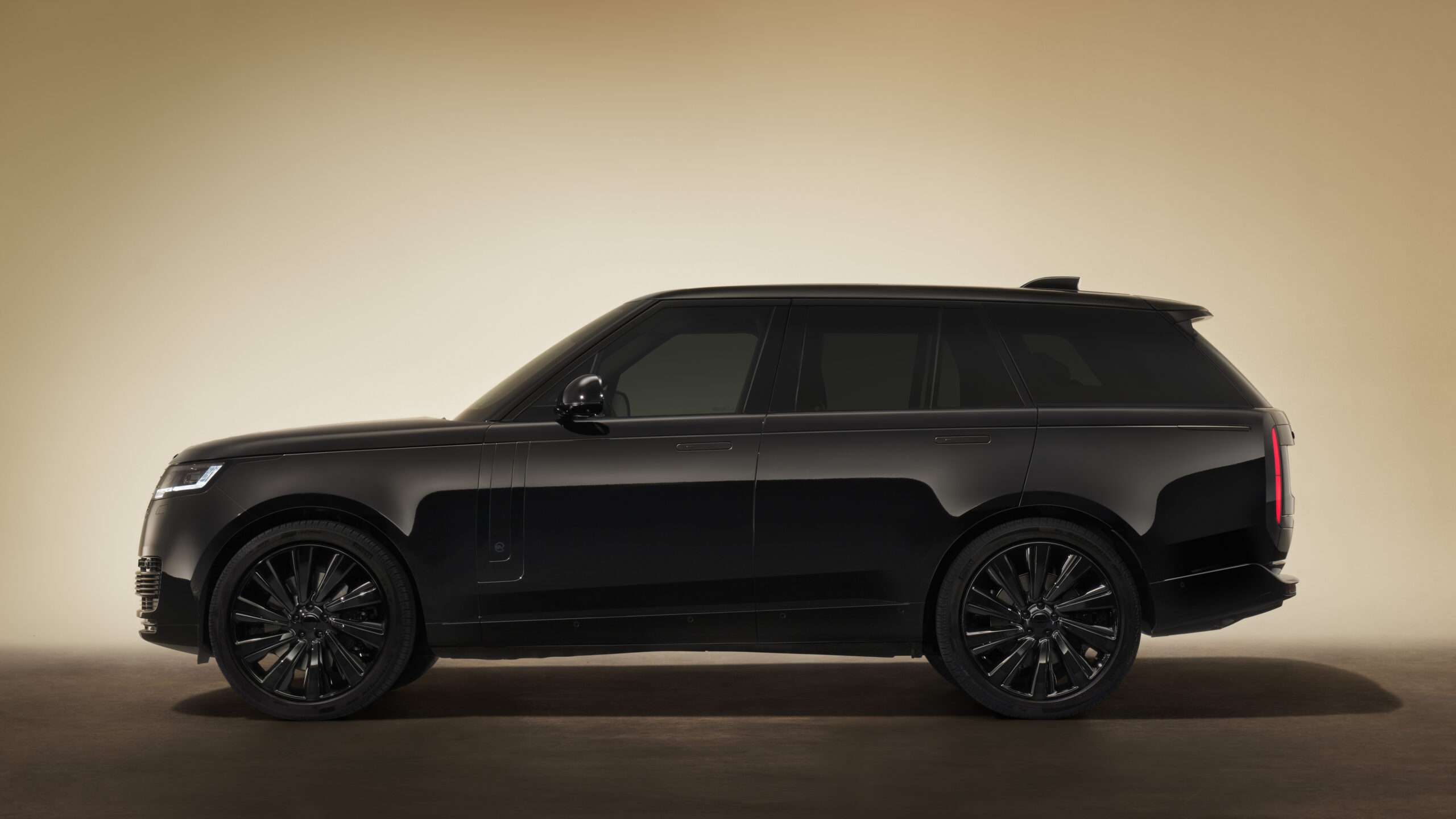 Nuevo Range Rover SV Black