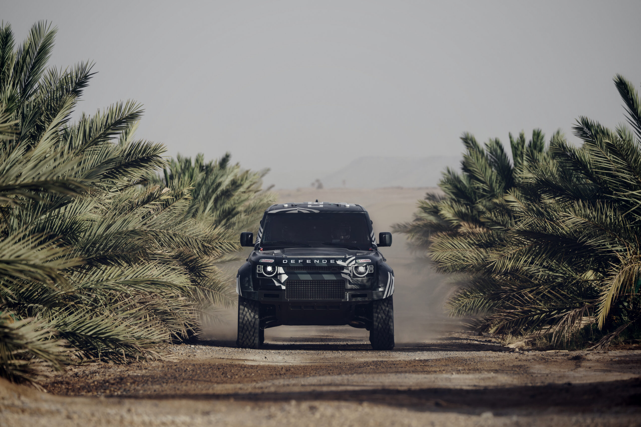 El Defender Rally Conquista el Sáhara Supera Pruebas Extenuantes